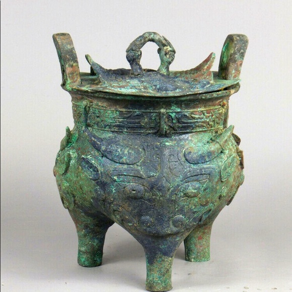 Archaistic Ding - Picture 1 of 6